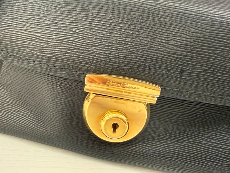 Salvatore Ferragamo 菲拉格慕黑色水波紋肩揹手提兩用包-5