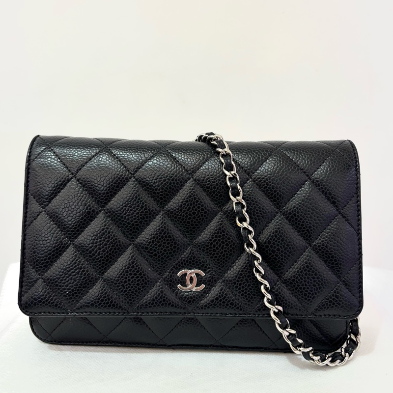 CHANEL黑荔枝牛皮銀釦磁吸式WOC-0