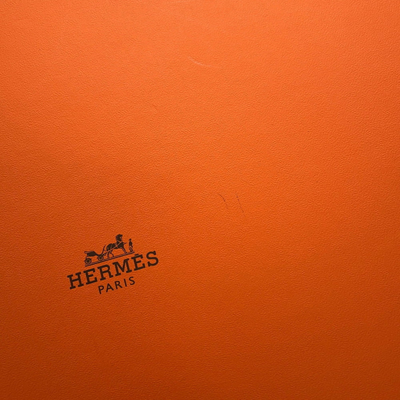 愛馬仕芝麻色/紫外光色/羊皮枕頭包,附U形印章-7