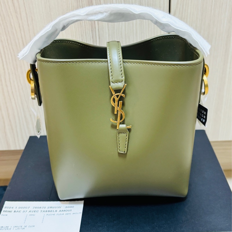 全新閒置品 Saint Laurent Le 37 Mini 765870 金扣 水桶包 抹茶-6