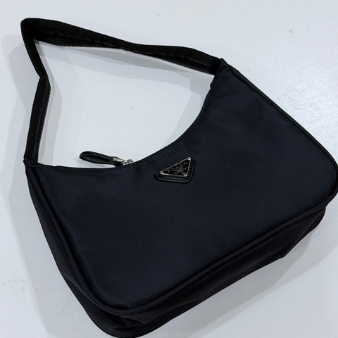 Prada hobo 2000