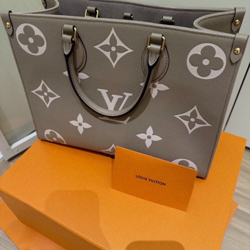 【98%新✨大全套✨購證】LV On The Go大象灰中號-5