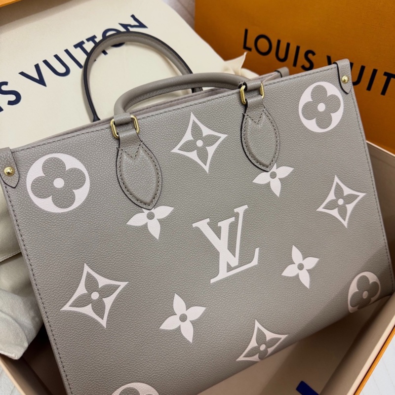 【98%新✨大全套✨購證】LV On The Go大象灰中號-6