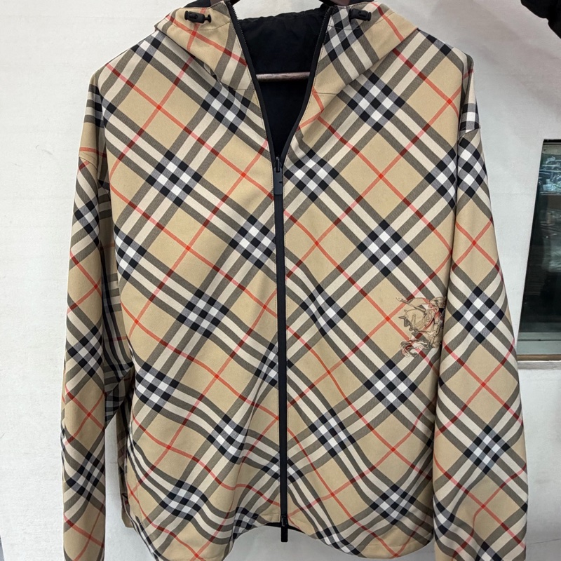Burberry 博柏利 雙面穿格紋連帽拉鍊長袖夾克外套 沙色 尺碼52 今年購入新款 兩面穿 保暖-0