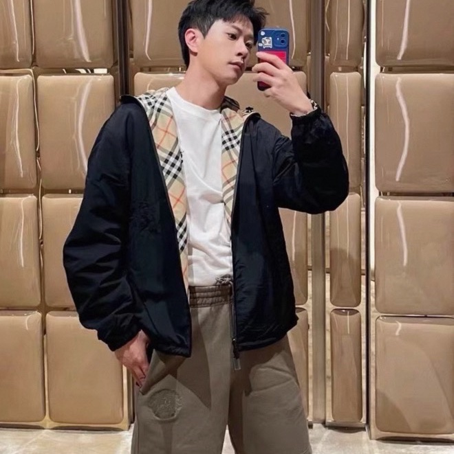 Burberry 博柏利 雙面穿格紋連帽拉鍊長袖夾克外套 沙色 尺碼52 今年購入新款 兩面穿 保暖-8