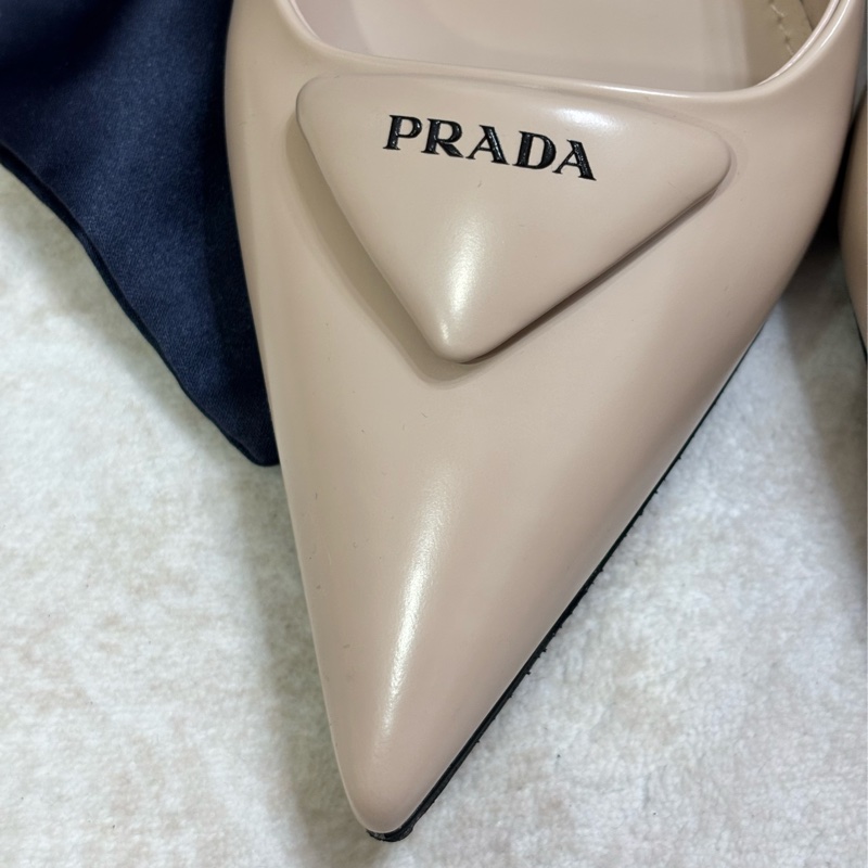 Prada 小貓跟鞋 裸粉色 專櫃42000-2
