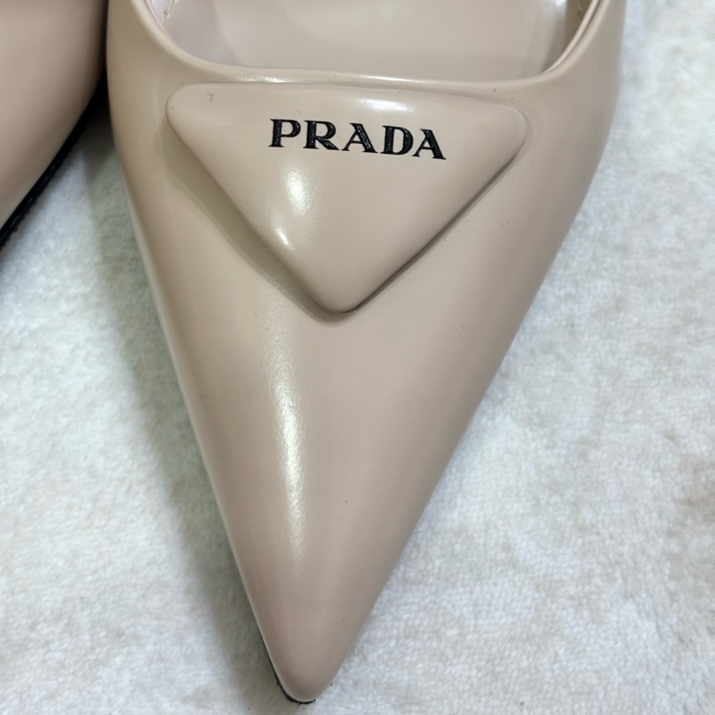 Prada 小貓跟鞋 裸粉色 專櫃42000-3