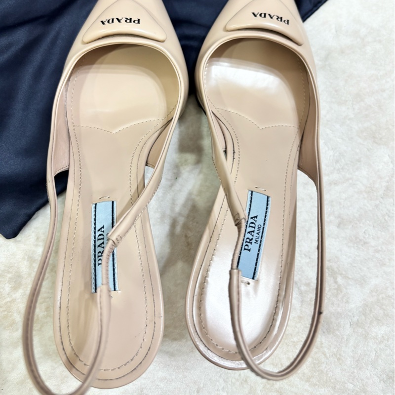 Prada 小貓跟鞋 裸粉色 專櫃42000-6