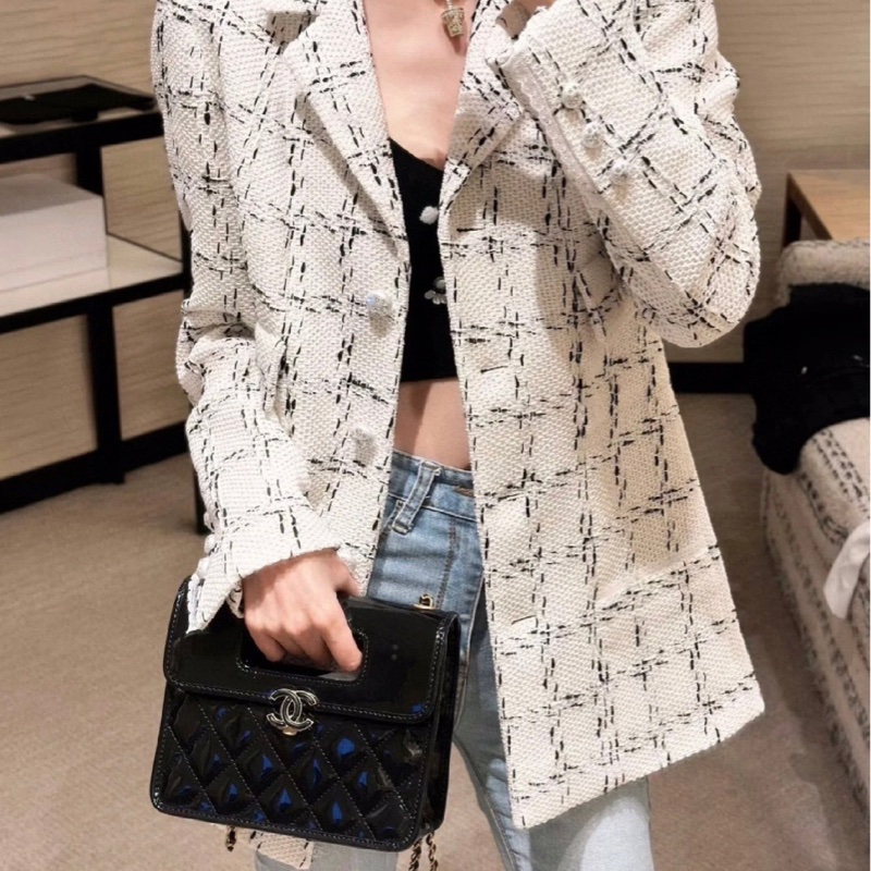 【99新】Chanel/香奈兒/白色粗花呢外套/38碼/118565-7