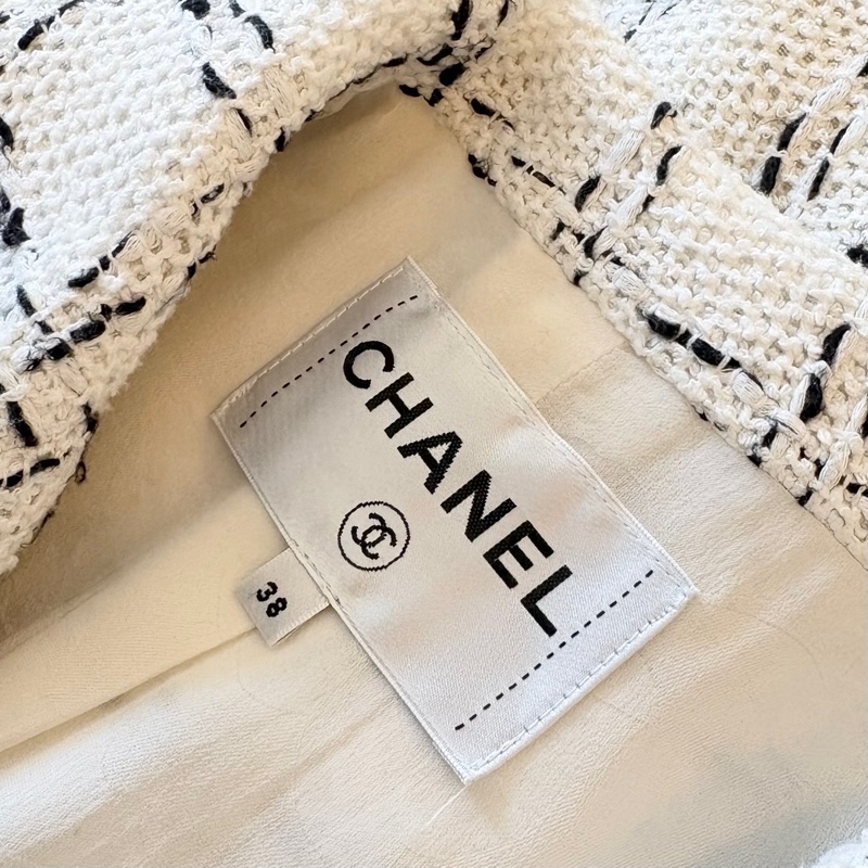 【99新】Chanel/香奈兒/白色粗花呢外套/38碼/118565-8