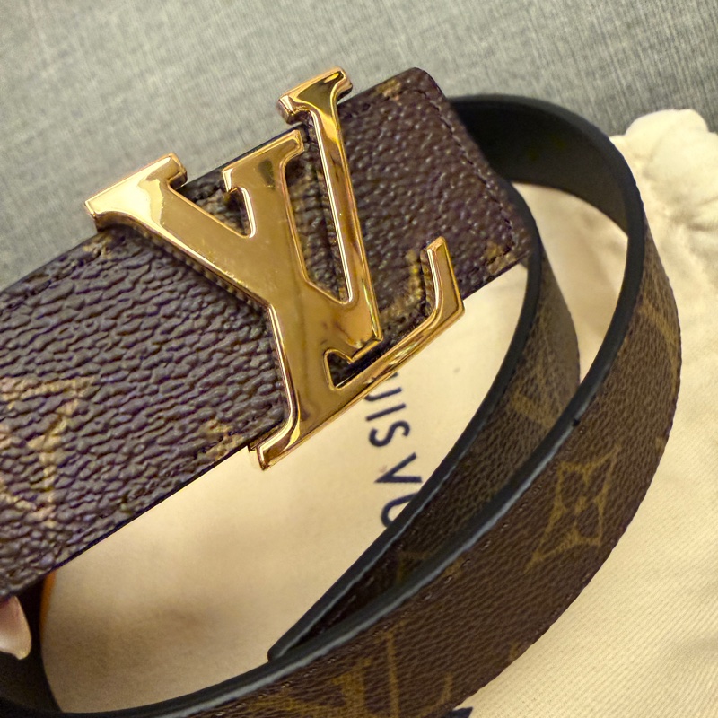 lv 老花皮帶 兩面用90公分 沒用過!🥹🥹-10