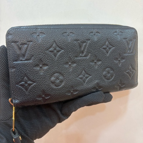 LV Monogram Empreinte 黑色壓紋拉鍊長夾