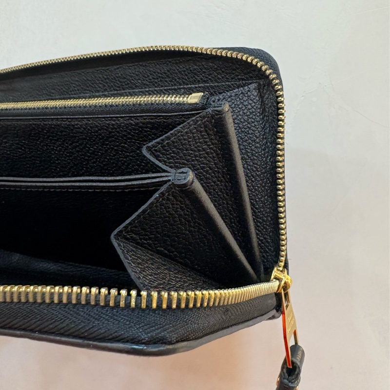 LV Monogram Empreinte 黑色壓紋拉鍊長夾-5