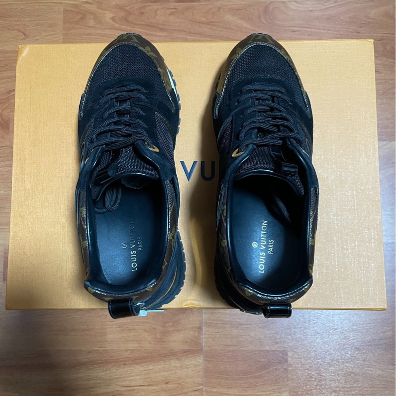 Lv Run Away 絨面小牛皮低幫 運動休閒鞋 尺碼:35碼-3