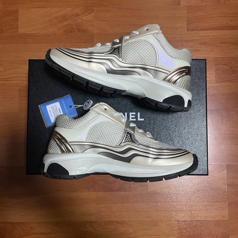 Chanel香奈兒徽標正品運動鞋 銀角大王 白銀色 尺碼：35.5碼-1