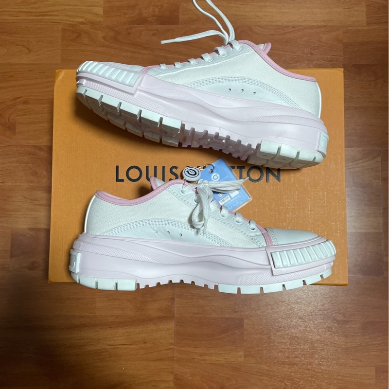 99 新 Lv Squad厚底板鞋 路易威登低幫休閒鞋女款白粉 尺碼:37碼-1