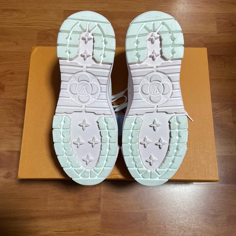 99 新 Lv Squad厚底板鞋 路易威登低幫休閒鞋女款白粉 尺碼:37碼-6