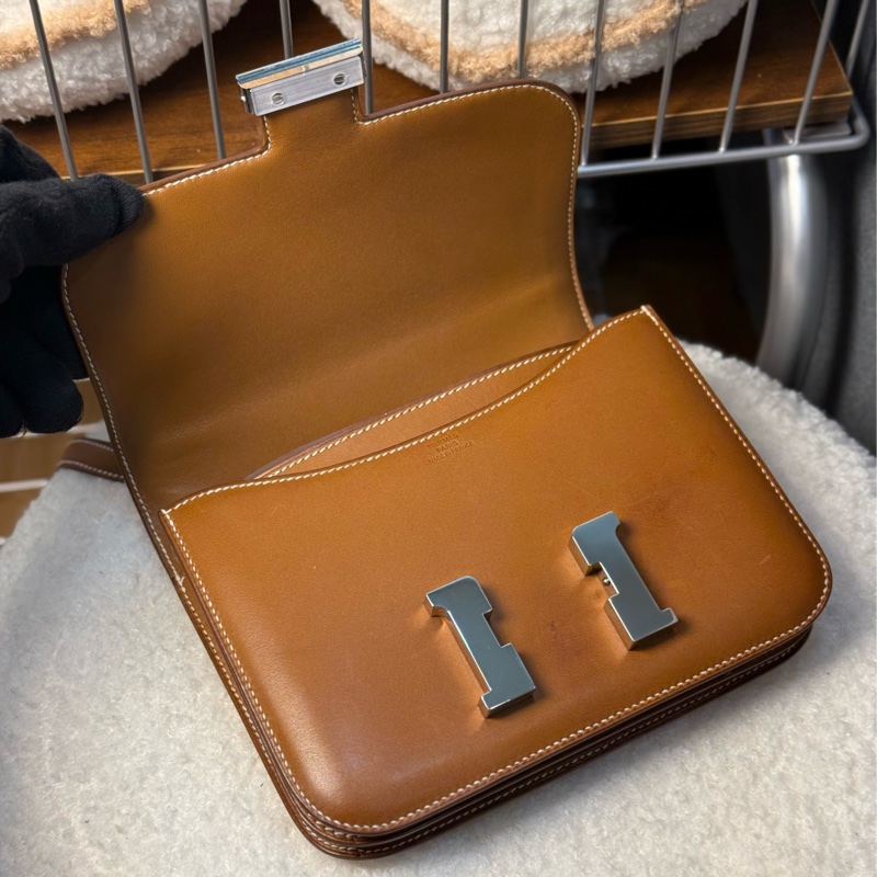 （法國巴黎🇫🇷購證）HERMES Mini 康康19 焦糖棕銀釦 馬鞍皮-7