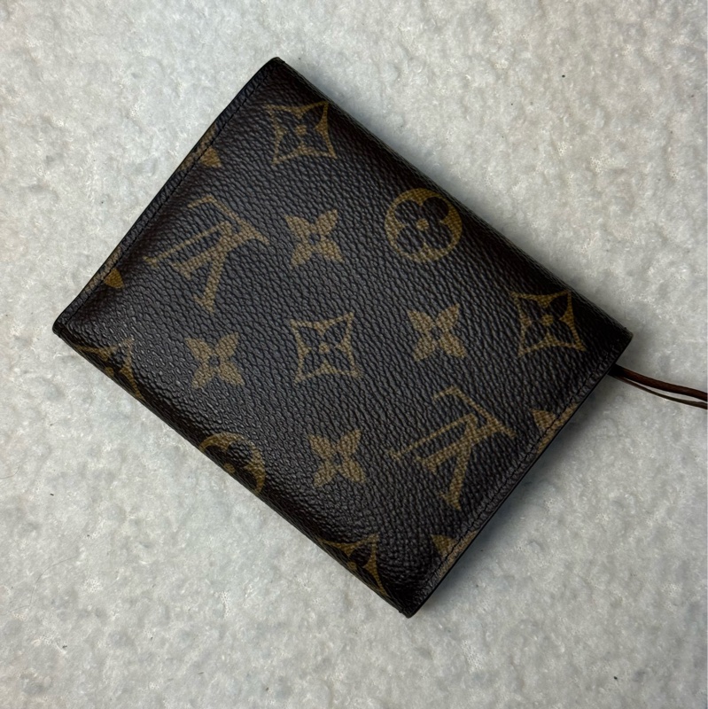 Lv Victorine 三折短夾-1