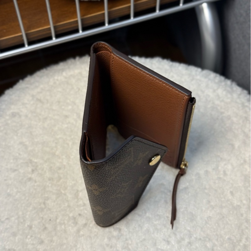 Lv Victorine 三折短夾-2