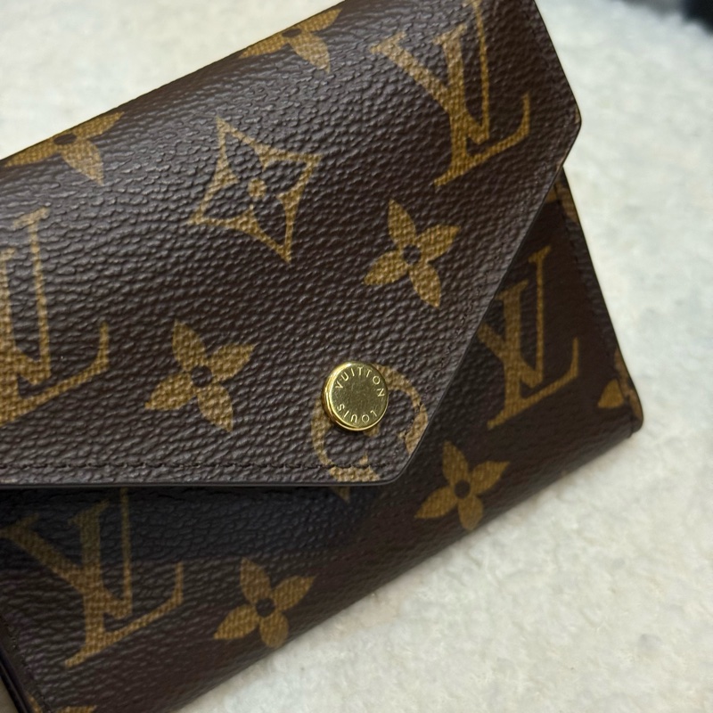 Lv Victorine 三折短夾-4