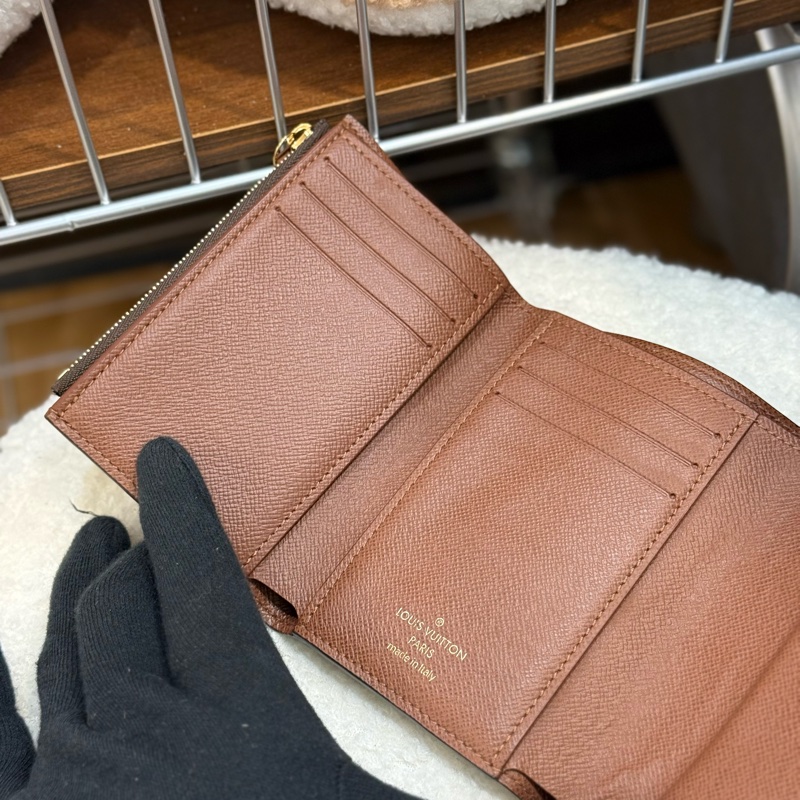 Lv Victorine 三折短夾-6