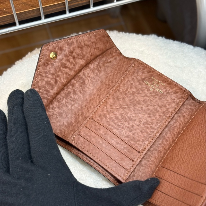 Lv Victorine 三折短夾-7