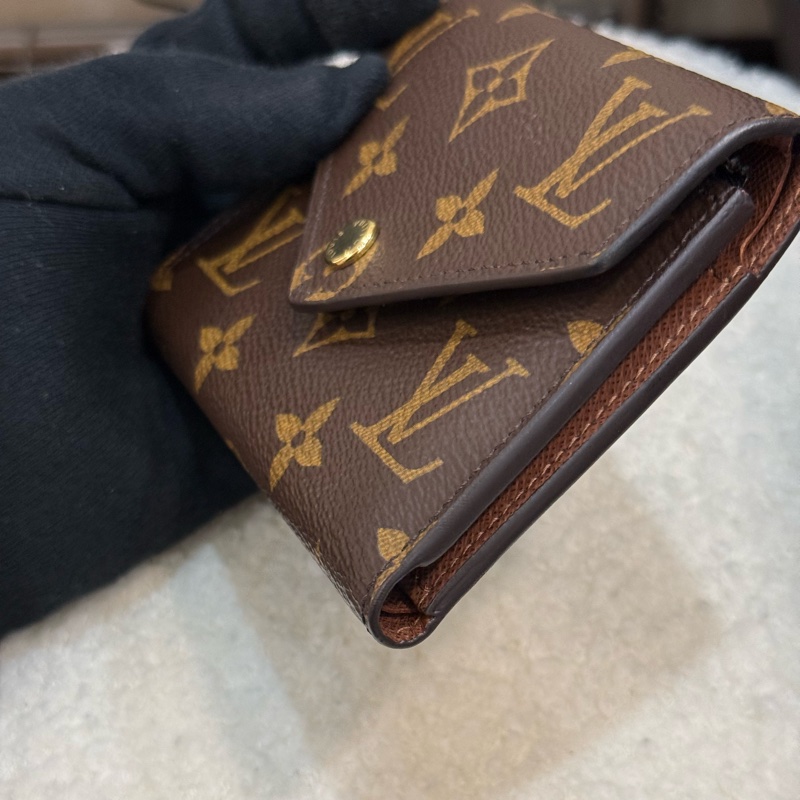 Lv Victorine 三折短夾-9