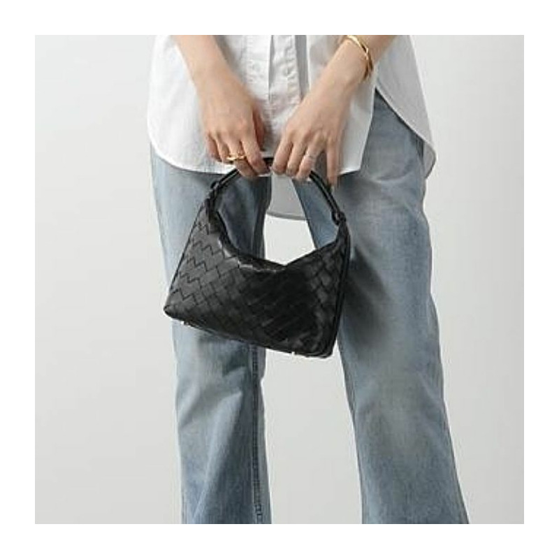 BOTTEGA VENETA 迷你 Wallis 肩背包 754443 V3IV1 8425-10