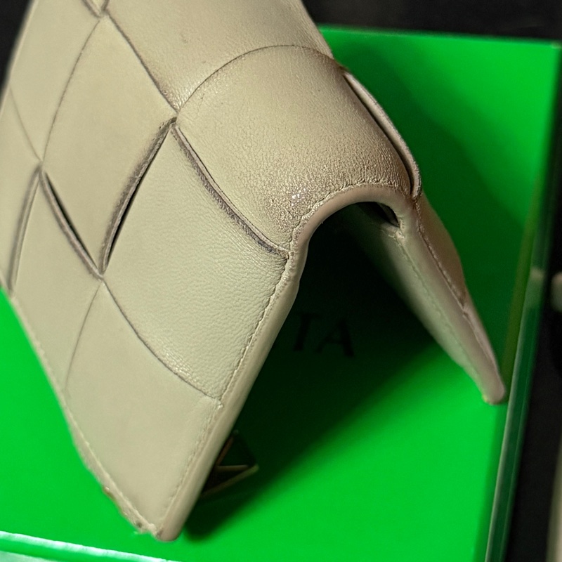 Bottega Veneta BV Cassette 編織中夾 限量色 草綠-12