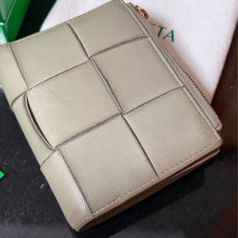 Bottega Veneta BV Cassette 編織中夾 限量色 草綠-14