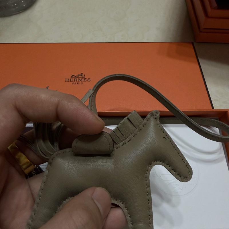 🐎 Hermès Rodeo PM 小馬吊飾｜大象灰調｜鱷魚皮馬鞍｜原廠盒裝-5