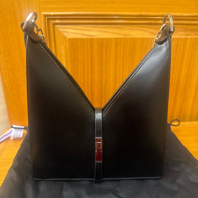 Givenchy Mini Cut Out 黑-1