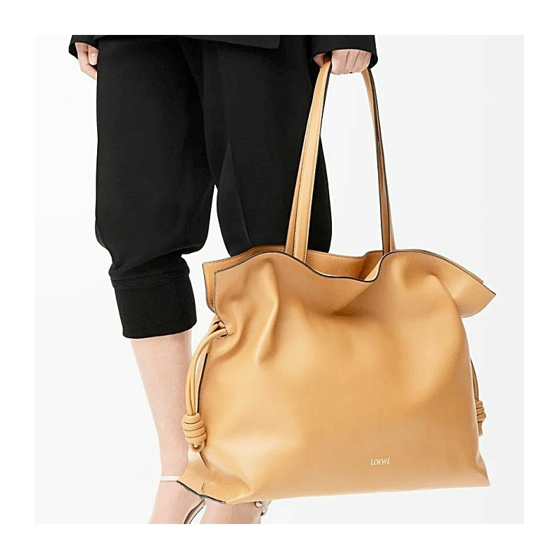 LOEWE 納帕皮革弗拉明戈手拿包，特大號，411X12X38，2586-7