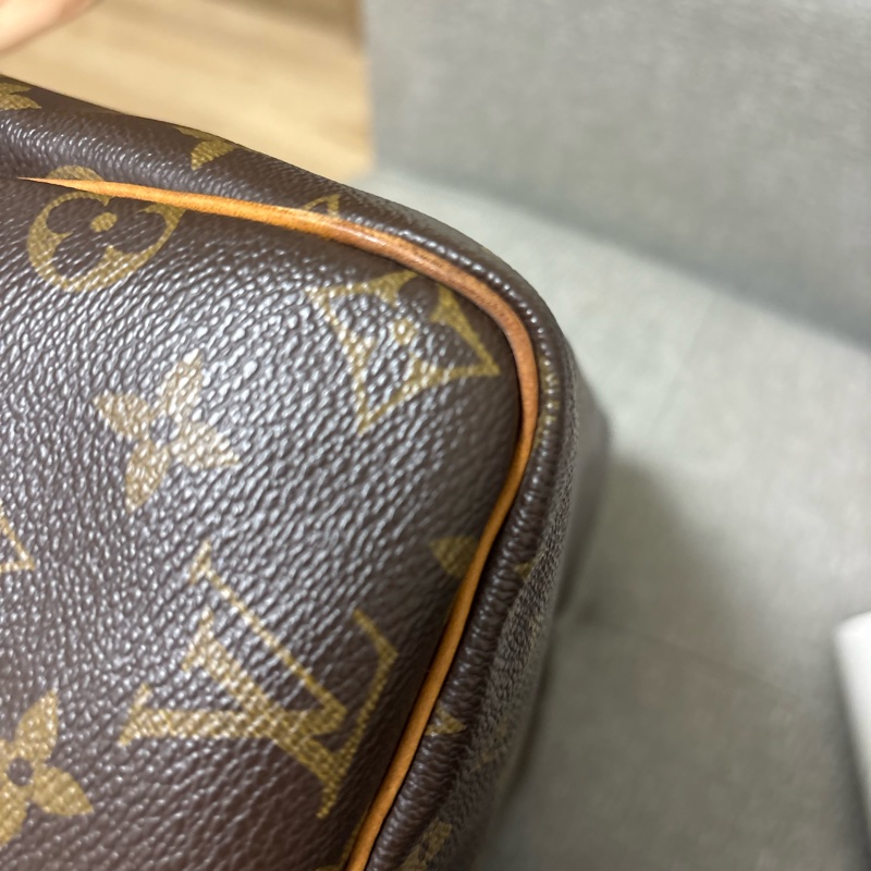 LV Speedy 30 手提包-13