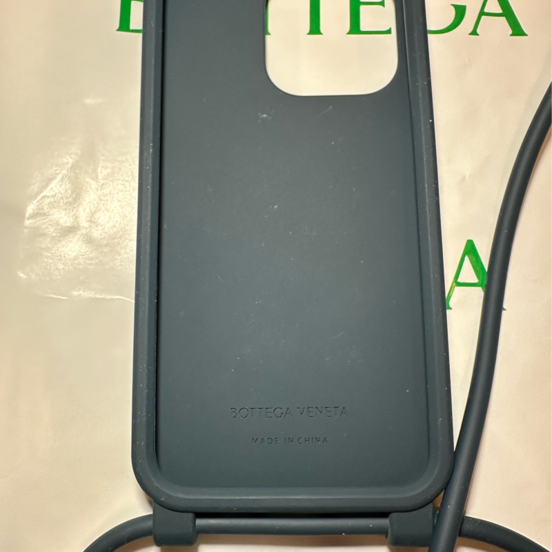 BOTTEGA VENETA IPhone13 PRO可揹式矽膠手機殼-2