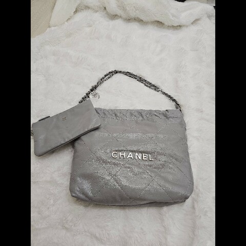 Chanel 22 灰色消光銀鏈 小號