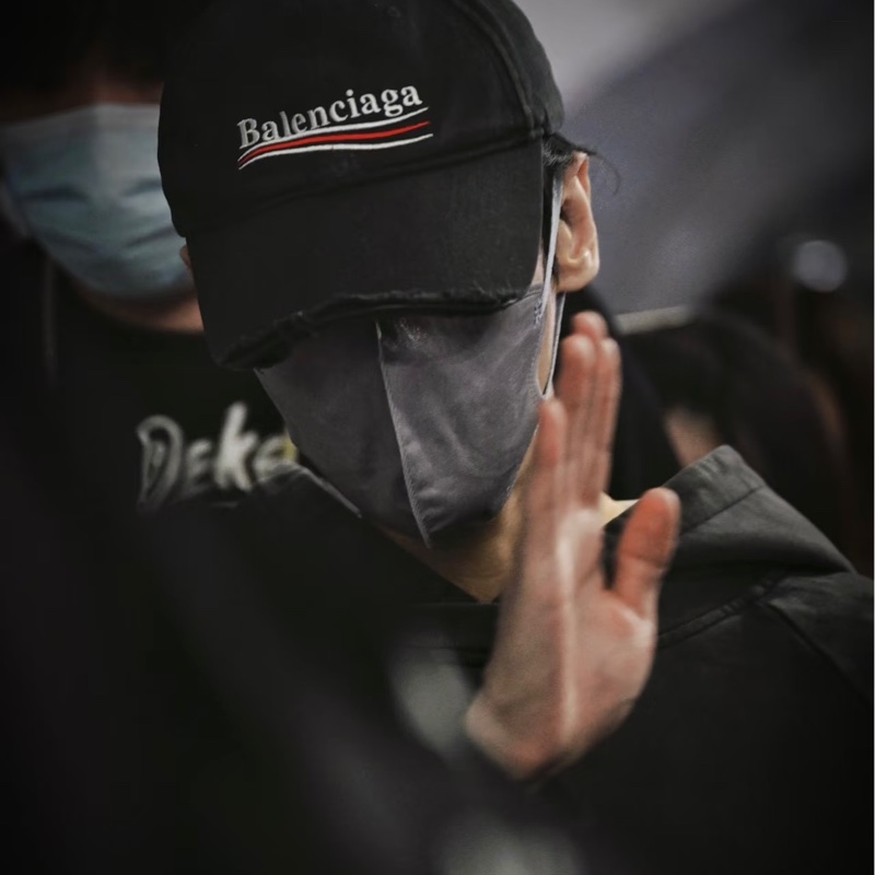 Balenciaga 巴黎世家 仿舊可樂帽-1