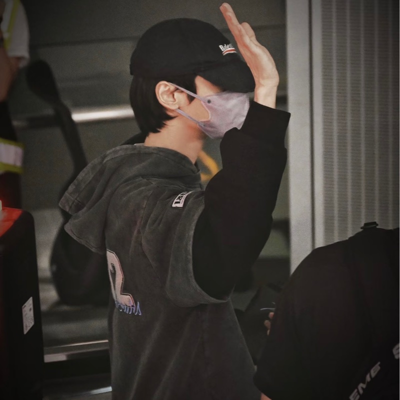 Balenciaga 巴黎世家 仿舊可樂帽-2