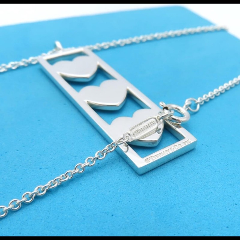 Tiffany & Co 長方框三愛心項鍊-6