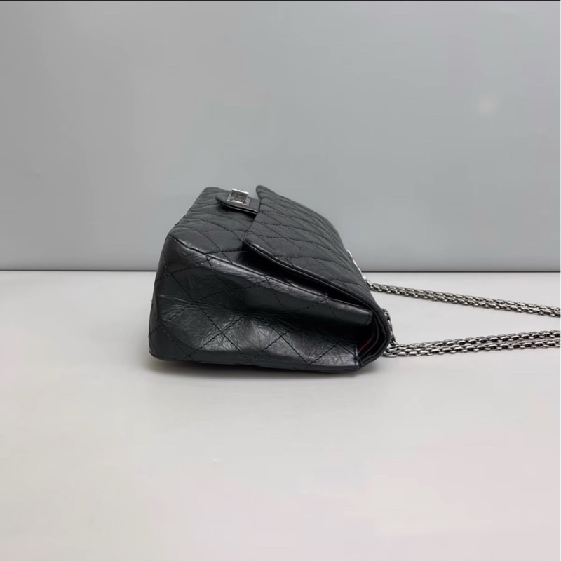 超低優惠價😍99新限量🆕Chanel黑銀大號2.55菱格油蠟牛皮單肩斜挎包-8