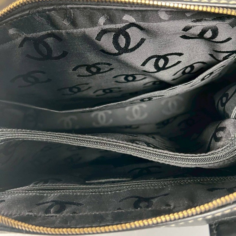 Chanel vintage 外縫線菱格紋手提包-18