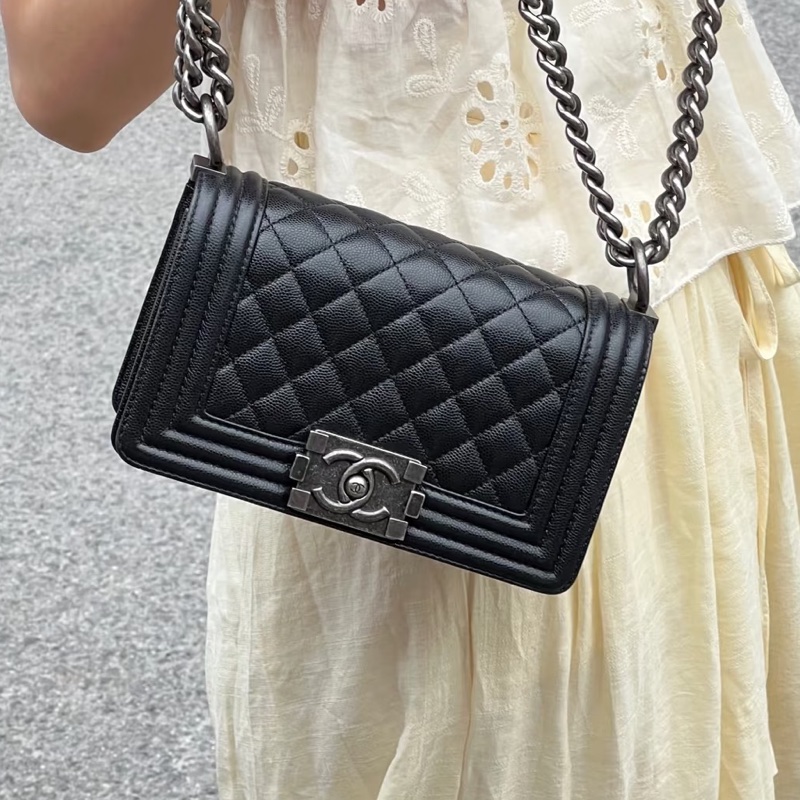 超限量爆款🈶購證99新😍Chanel 黑銀小號荔枝皮leboy 鏈條單肩斜挎包-3