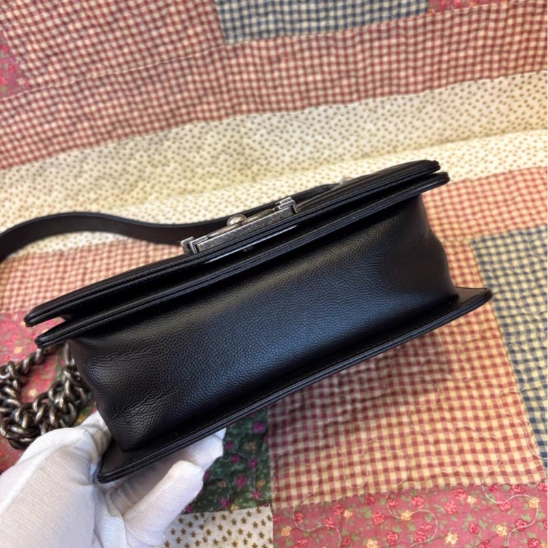 超限量爆款🈶購證99新😍Chanel 黑銀小號荔枝皮leboy 鏈條單肩斜挎包-14