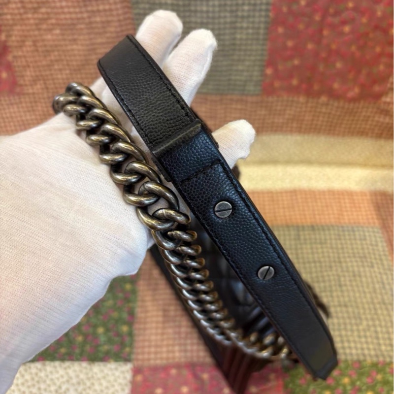 超限量爆款🈶購證99新😍Chanel 黑銀小號荔枝皮leboy 鏈條單肩斜挎包-17