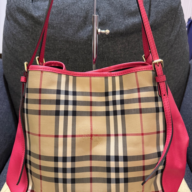 BURBERRY 專櫃正品 3983060 桃紅色 格紋 肩背包 手提包 水餃包 購物包-9