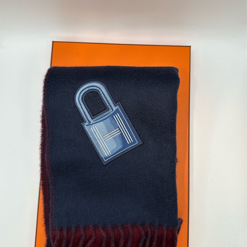 全新未使用 愛馬仕Hermes LCKY圍巾深酒紅/海軍藍-0