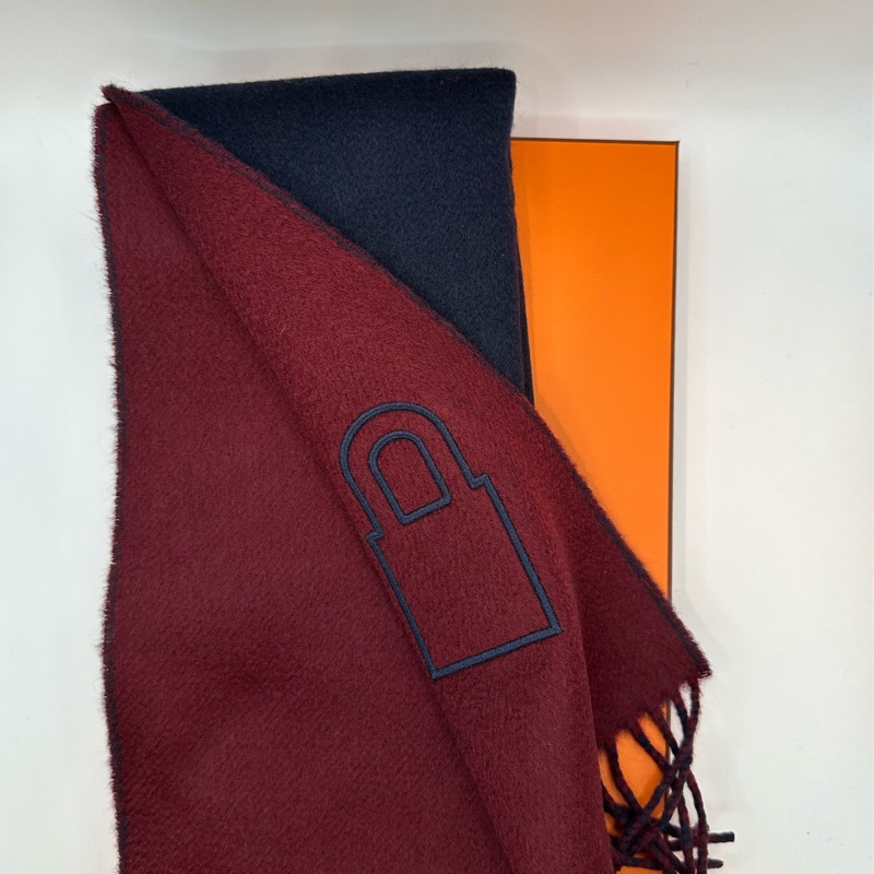 全新未使用 愛馬仕Hermes LCKY圍巾深酒紅/海軍藍-2