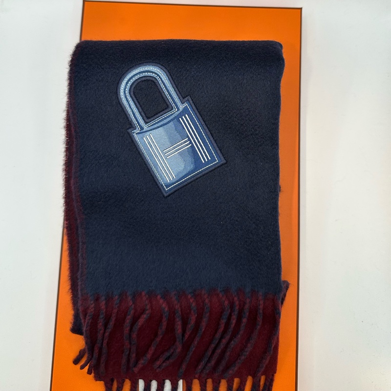 全新未使用 愛馬仕Hermes LCKY圍巾深酒紅/海軍藍-4