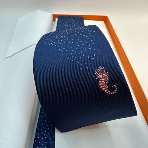 全新未使用 愛馬仕Hermes 領帶 藍色河馬圖騰